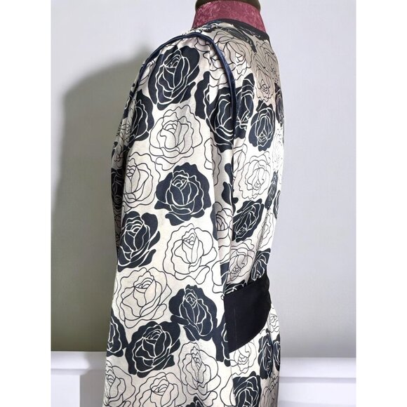 Natori Floral Print Long Sleeve Silky Multicolored Pocketed Robe With Belt - Picture 12 of 16